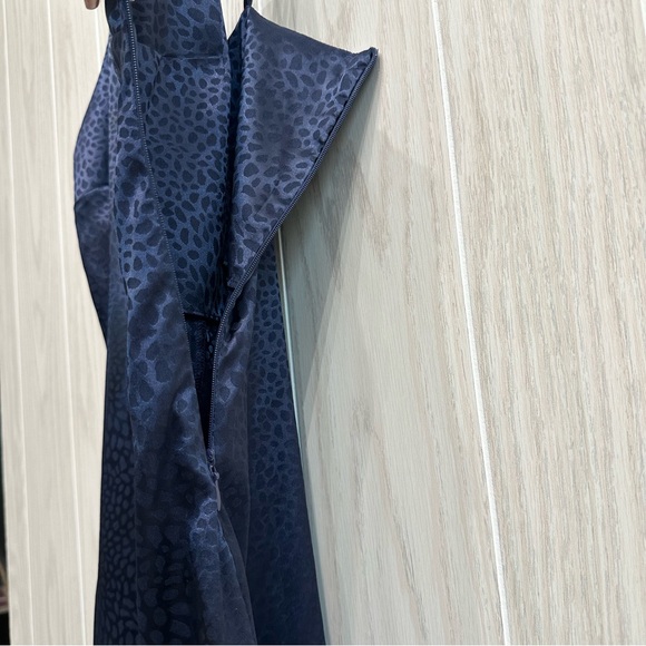 Sophie Rue Ella Navy Blue Satin Leopard Print Mini Slip Dress Lightweight - Picture 2 of 9